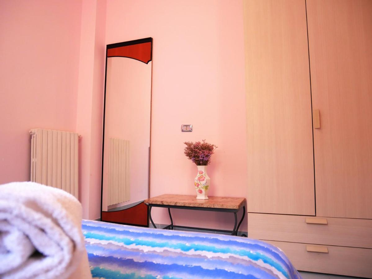 Olindo Apartment E Cristina Apartments Вико Екуензе Екстериор снимка